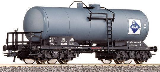 Tank car "Aral"<br /><a href='images/pictures/Roco/47840.jpg' target='_blank'>Full size image</a>